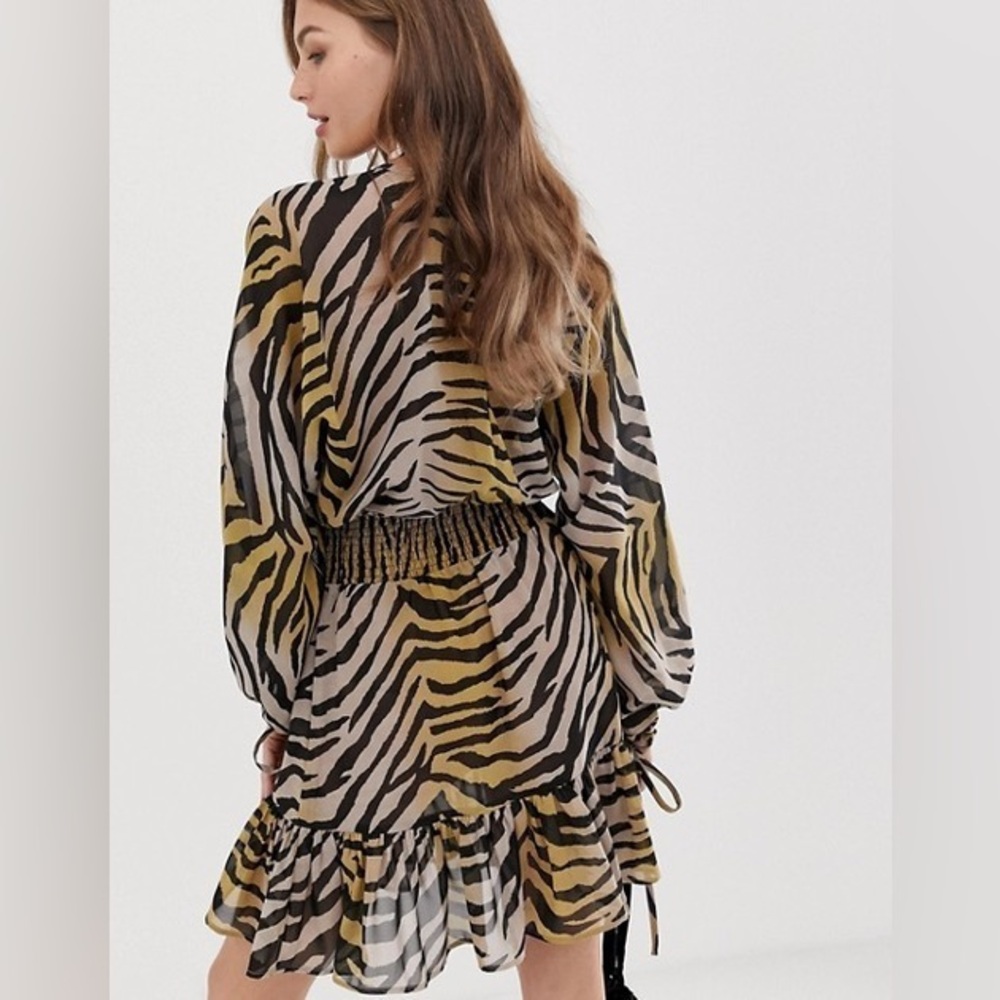 ASOS Animal Print Long Sleeve Mini Dress | Size 8 - Picture 4 of 10